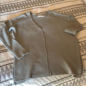 LUSH Muted green V-neck sweater, tunic style, so S